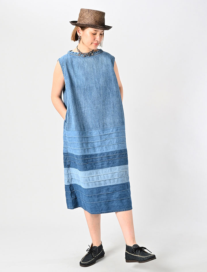 45R ライ麦デニムの切替ピンタックドレス(淡) 70350022.jpg