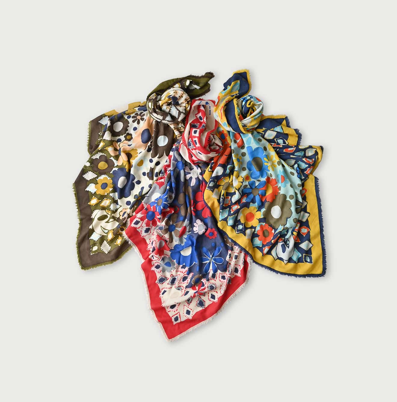 45Rフロート綾のHAPPYらくがき風呂敷: GOODS｜45R